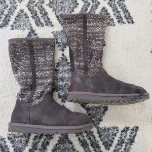 UGG Camaya Winter Boots